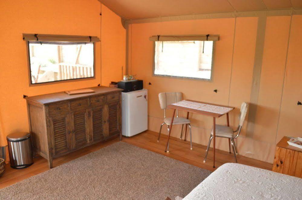 新普利茅斯 Country Retreat Glamping酒店 外观 照片